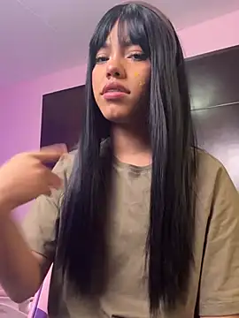 KellyOlsenbe online show from 03-03-25, 08:11