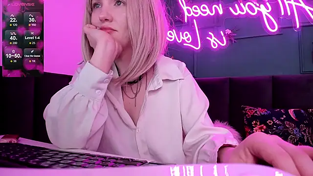 Fluffy Monica online show from 03-03-25, 04:25