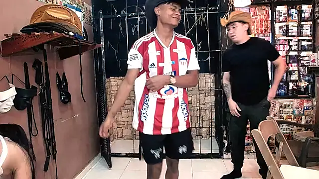 Snapshot of universityhet chatting on 01-13-25, 07:31 universityhet online show from 01-13-25, 07:31