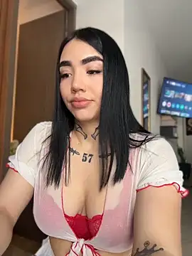 Nickiiiii online show from 05-31-26, 08:10