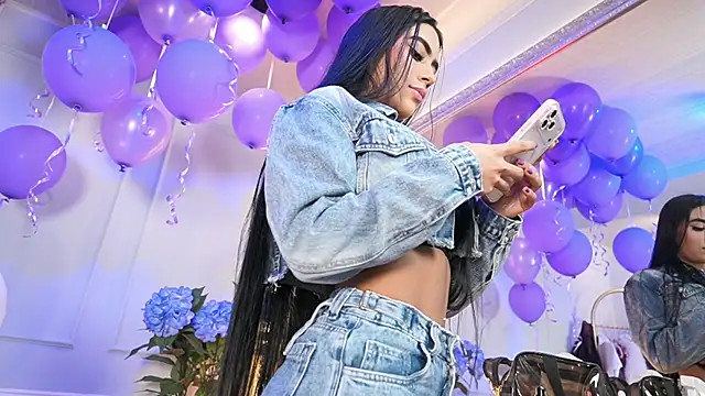 elasummer online show from 04-22-26, 12:39