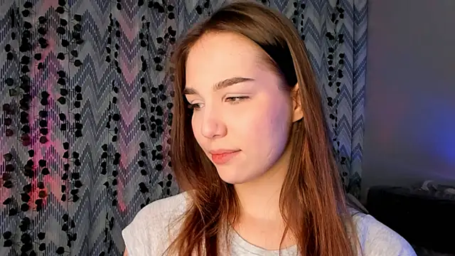 Snapshot of Tate_Angel chatting on 12-14-24, 04:20 Tate Angel online show from 12-14-24, 04:20