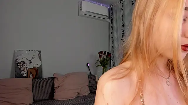 Snapshot of Tate_Angel chatting on 03-09-25, 06:11 Tate Angel online show from 03-09-25, 06:11