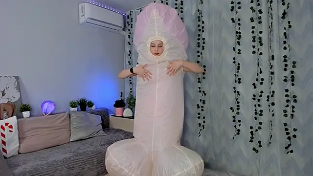 Snapshot of Tate_Angel chatting on 03-21-25, 06:18 Tate Angel online show from 03-21-25, 06:18