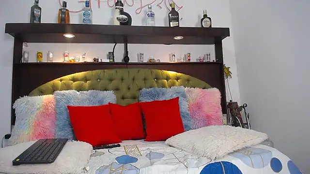 EMILY ROUSSE71 online show from 03-02-25, 09:11