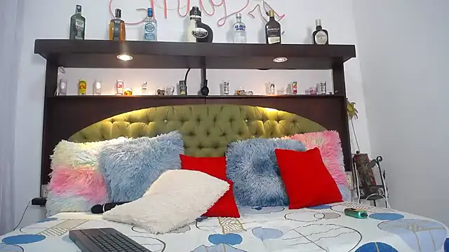 EMILY ROUSSE71 online show from 03-04-25, 12:07