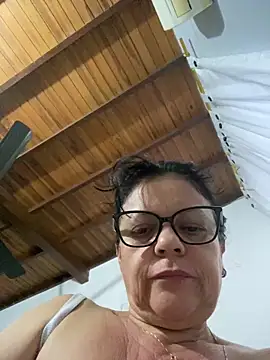 Sharongirl07 online show from 04-10-26, 10:53