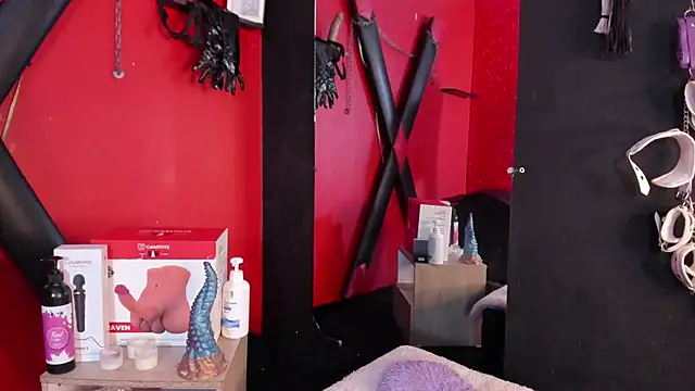 Monttserratt online show from 01-30-25, 07:26