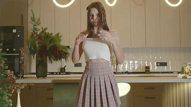 whisper of love online show from 12-14-25, 02:17