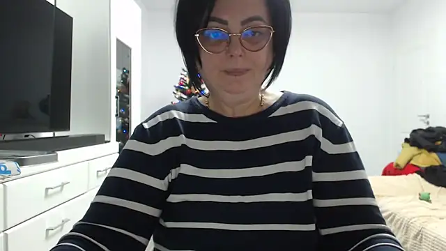 Amandamuller1982 online show from 12-14-25, 09:30