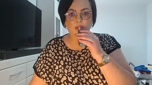 Amandamuller1982 online show from 05-19-26, 10:32