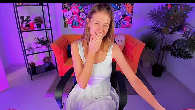 Snapshot of Sharon_Evansi chatting on 12-22-24, 03:44 Sharon Evansi online show from 12-22-24, 03:44