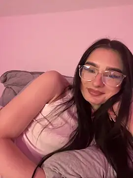 Snapshot of AdelinaAlia chatting on 05-20-26, 07:53 AdelinaAlia online show from 05-20-26, 07:53