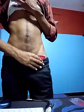 Snapshot of Luffyslim chatting on 12-13-24, 06:38 Luffyslim online show from 12-13-24, 06:38