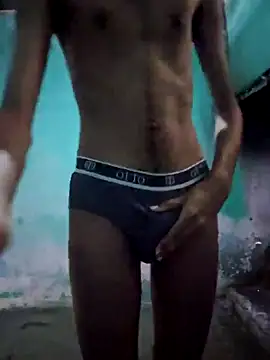 Snapshot of Luffyslim chatting on 01-10-25, 04:54 Luffyslim online show from 01-10-25, 04:54