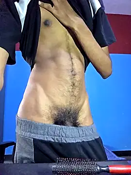 Snapshot of Luffyslim chatting on 02-21-25, 11:01 Luffyslim online show from 02-21-25, 11:01