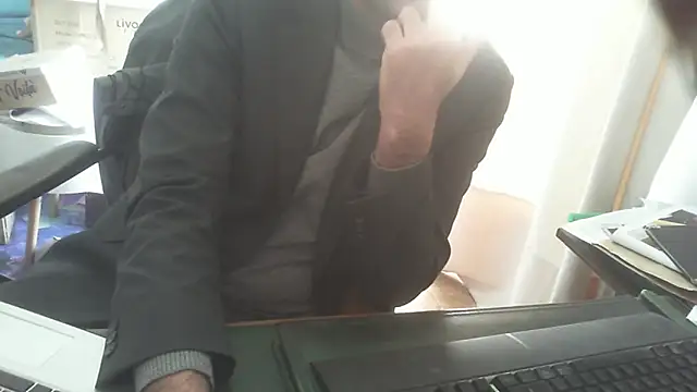 shyfrenchcock1 online show from 03-04-26, 01:28