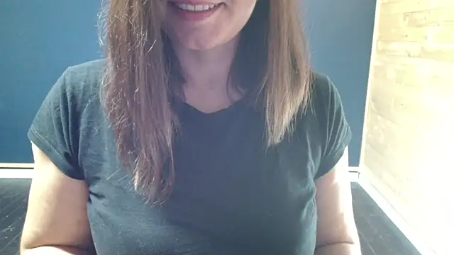 Snapshot of NovaBabe21 chatting on 09-25-25, 09:24 NovaBabe21 online show from 09-25-25, 09:24