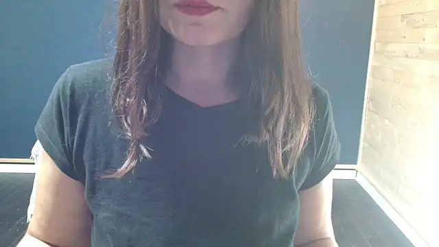 Snapshot of NovaBabe21 chatting on 10-03-25, 08:33 NovaBabe21 online show from 10-03-25, 08:33