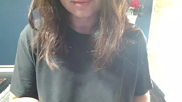 Snapshot of NovaBabe21 chatting on 10-26-25, 06:41 NovaBabe21 online show from 10-26-25, 06:41