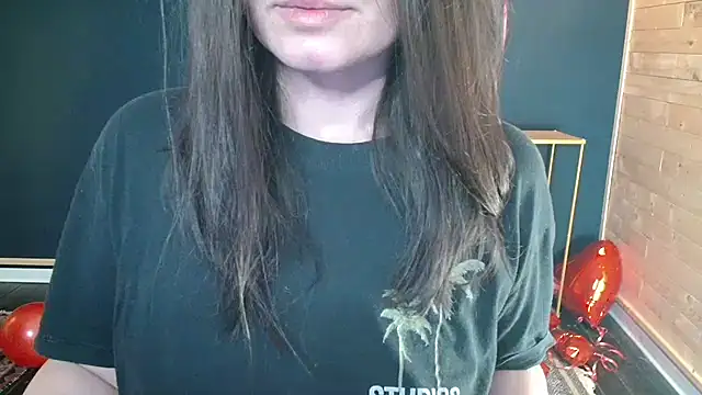 Snapshot of NovaBabe21 chatting on 02-11-26, 06:51 NovaBabe21 online show from 02-11-26, 06:51