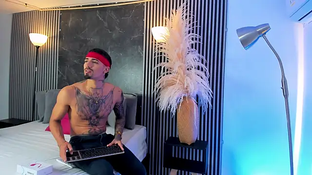 Duriel  online show from 03-06-25, 12:41