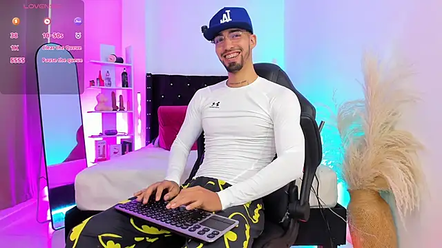 Duriel  online show from 11-26-25, 06:31