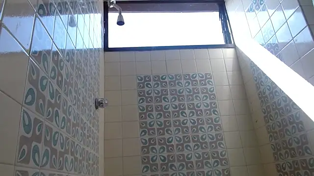 Saraa-restrepo online show from 01-16-25, 02:41