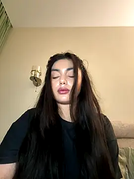 Snapshot of Sweet_Khalifa_ chatting on 11-06-25, 02:40 Sweet Khalifa online show from 11-06-25, 02:40