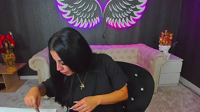 anemarieejolie online show from 09-24-25, 03:59