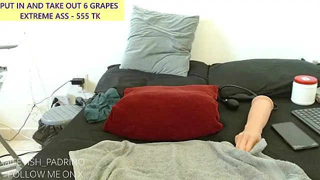 Snapshot of fetish_padrino chatting on 01-18-25, 04:10 fetish padrino online show from 01-18-25, 04:10