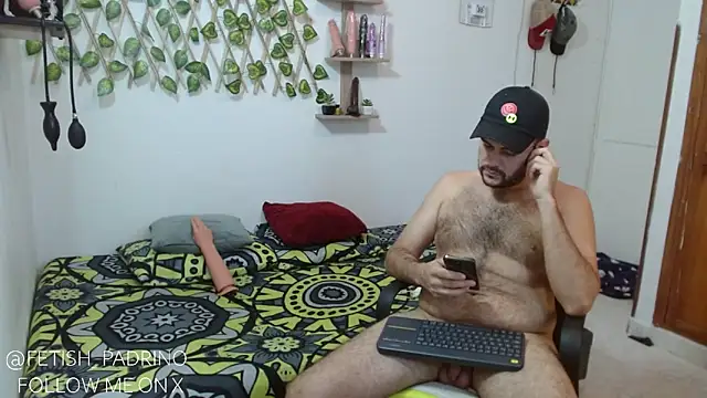 Snapshot of fetish_padrino chatting on 01-31-25, 11:56 fetish padrino online show from 01-31-25, 11:56
