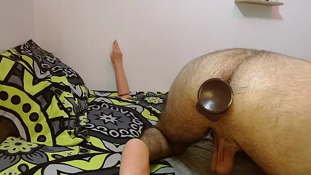 Snapshot of fetish_padrino chatting on 02-19-25, 06:33 fetish padrino online show from 02-19-25, 06:33