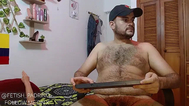 Snapshot of fetish_padrino chatting on 03-06-25, 03:46 fetish padrino online show from 03-06-25, 03:46