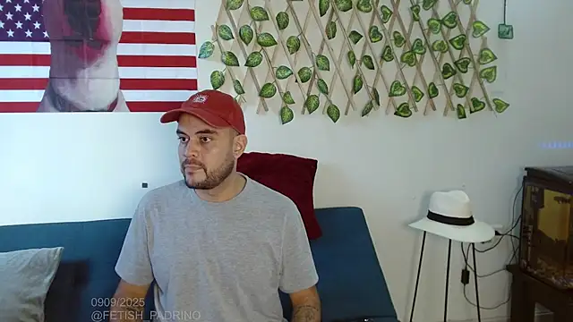 Snapshot of fetish_padrino chatting on 09-11-25, 01:22 fetish padrino online show from 09-11-25, 01:22