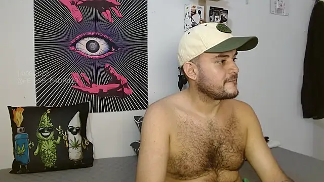 Snapshot of fetish_padrino chatting on 09-14-25, 03:00 fetish padrino online show from 09-14-25, 03:00