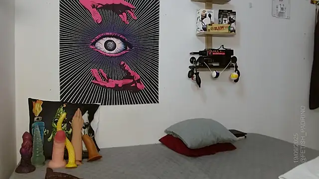 Snapshot of fetish_padrino chatting on 09-19-25, 02:07 fetish padrino online show from 09-19-25, 02:07