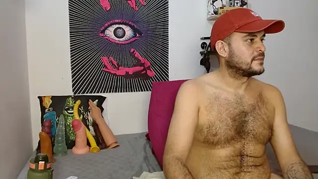 Snapshot of fetish_padrino chatting on 09-21-25, 04:47 fetish padrino online show from 09-21-25, 04:47