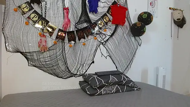 Snapshot of fetish_padrino chatting on 10-03-25, 02:03 fetish padrino online show from 10-03-25, 02:03