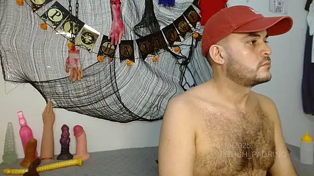 Snapshot of fetish_padrino chatting on 10-11-25, 04:33 fetish padrino online show from 10-11-25, 04:33