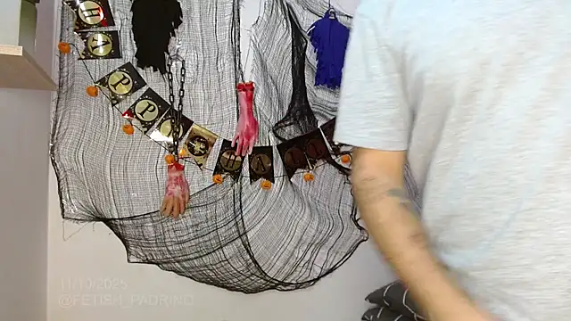 Snapshot of fetish_padrino chatting on 10-11-25, 06:39 fetish padrino online show from 10-11-25, 06:39