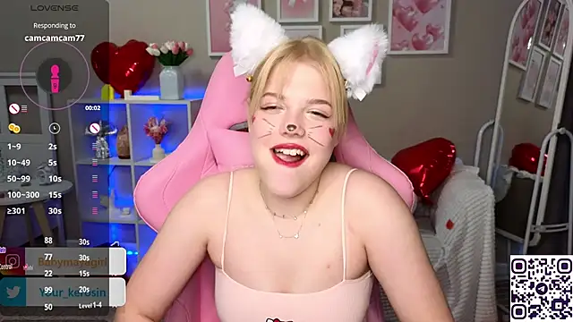 Snapshot of Maya_Rave chatting on 02-14-25, 06:45 Maya Rave online show from 02-14-25, 06:45