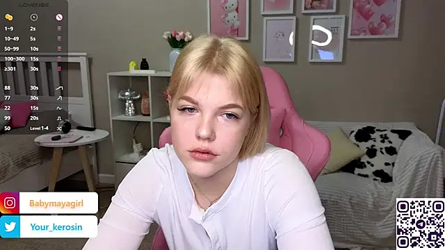 Snapshot of Maya_Rave chatting on 02-26-25, 03:42 Maya Rave online show from 02-26-25, 03:42