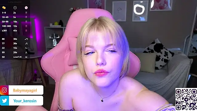 Snapshot of Maya_Rave chatting on 03-14-25, 07:04 Maya Rave online show from 03-14-25, 07:04