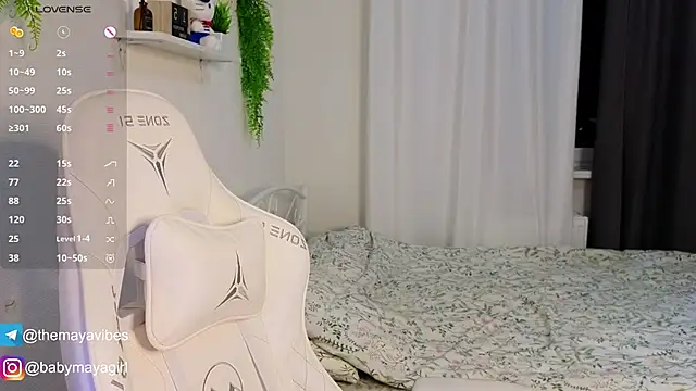 Snapshot of Maya_Rave chatting on 12-03-25, 03:47 Maya Rave online show from 12-03-25, 03:47