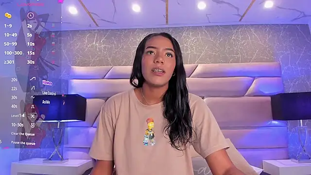 ChloeTayylor  online show from 02-18-25, 08:25