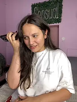 Snapshot of PoliBenett_ chatting on 12-26-24, 09:04 PoliBenett online show from 12-26-24, 09:04