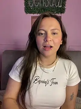 Snapshot of PoliBenett_ chatting on 01-16-25, 12:55 PoliBenett online show from 01-16-25, 12:55