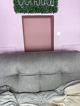 Snapshot of PoliBenett_ chatting on 02-18-25, 08:25 PoliBenett online show from 02-18-25, 08:25