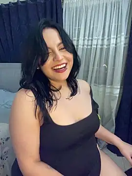 Snapshot of PoliBenett_ chatting on 03-02-25, 01:15 PoliBenett online show from 03-02-25, 01:15